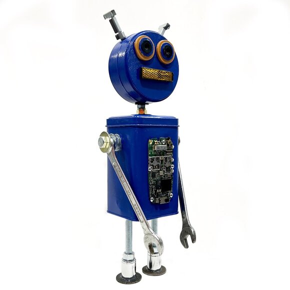 CERULEAN, a found objects robot sculpture - Picture 3 of 6